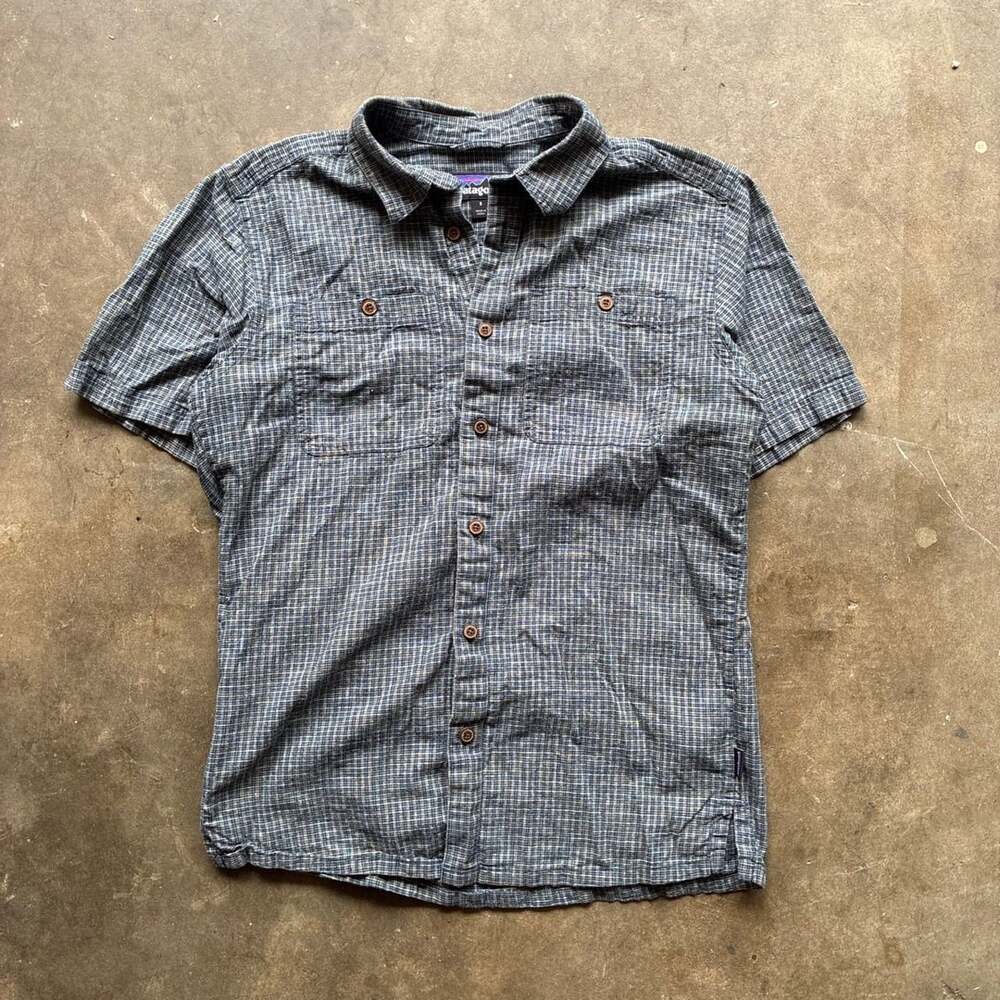 Patagonia flannel patterned button up boxy size small